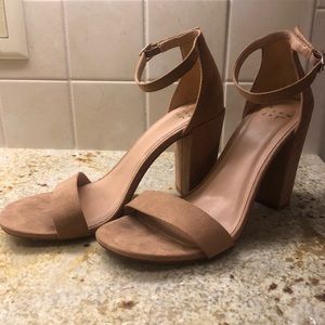 target a new day block heel